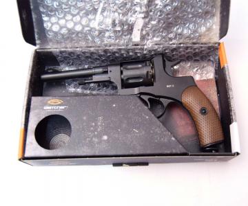 Пистолет пневматический Gletcher NGT R Black 4,5 мм